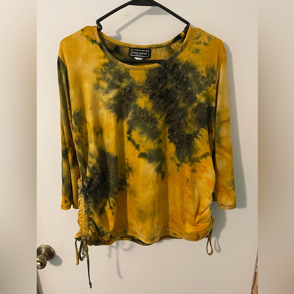 Black and Yellow Blouse 1X 3/4 sleeve